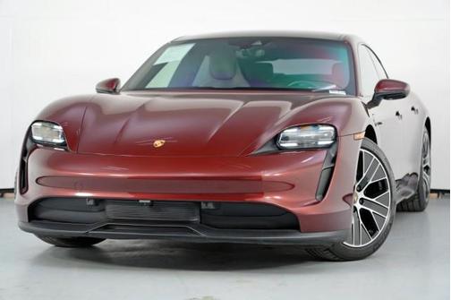 2022 Porsche Taycan w/ Premium Package