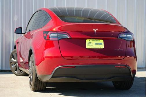 2024 Tesla Model Y Long Range Dual Motor All-Wheel Drive