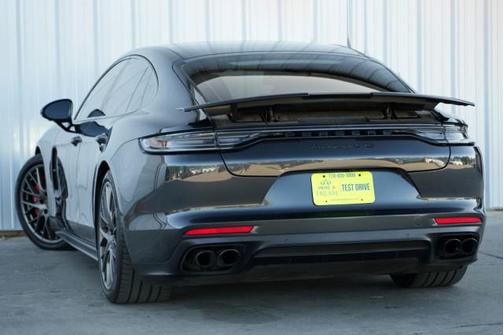 2021 Porsche Panamera GTS