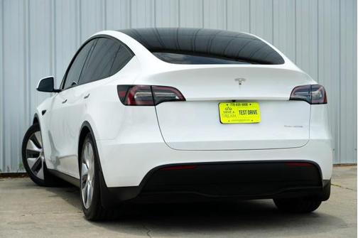 2023 Tesla Model Y Long Range Dual Motor All-Wheel Drive