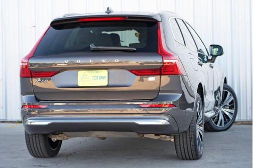 2022 Volvo XC60 Recharge Plug-In Hybrid T8 Inscription