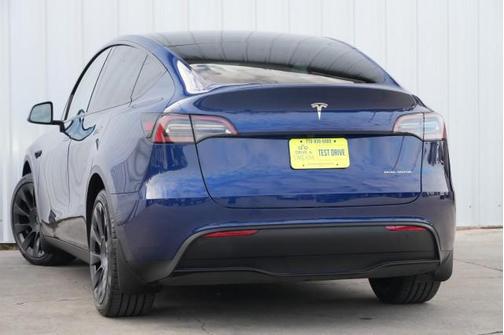 2023 Tesla Model Y Long Range Dual Motor All-Wheel Drive