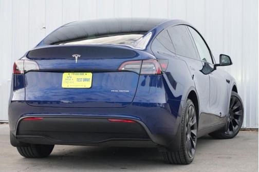 2023 Tesla Model Y Long Range Dual Motor All-Wheel Drive
