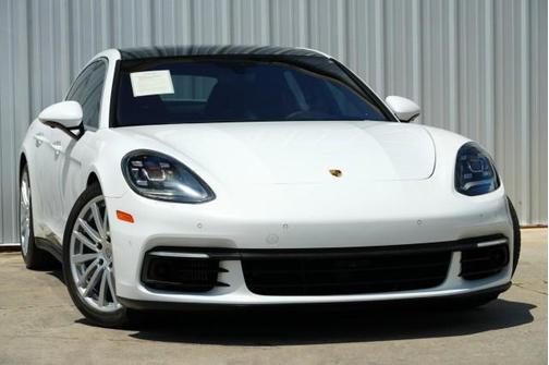 2018 Porsche Panamera 4S