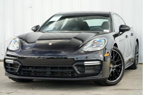 2019 Porsche Panamera GTS