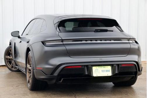2022 Porsche Taycan Cross Turismo 4