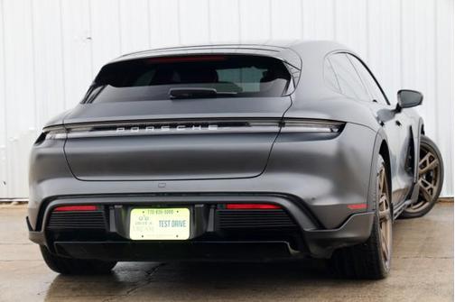 2022 Porsche Taycan Cross Turismo 4