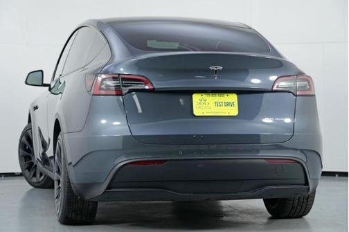 2022 Tesla Model Y Long Range Dual Motor All-Wheel Drive