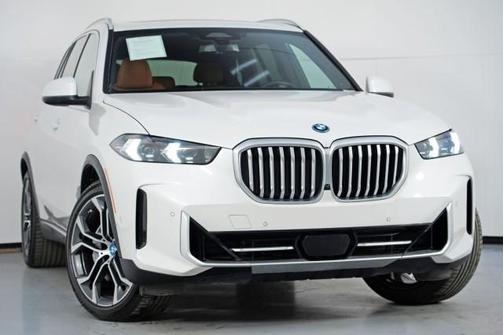 Mineral White Metallic 2024 BMW X5 PHEV xDrive50e