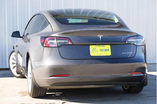 2022 Tesla Model 3 Long Range