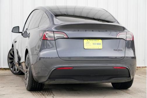 2023 Tesla Model Y Performance Dual Motor All-Wheel Drive
