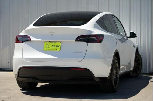 2021 Tesla Model Y Long Range Dual Motor All-Wheel Drive