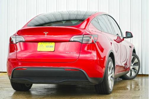 2021 Tesla Model Y Long Range Dual Motor All-Wheel Drive