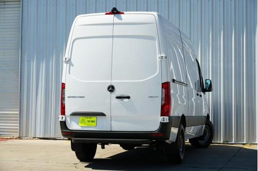 2024 Mercedes-Benz Sprinter 2500 Standard Roof