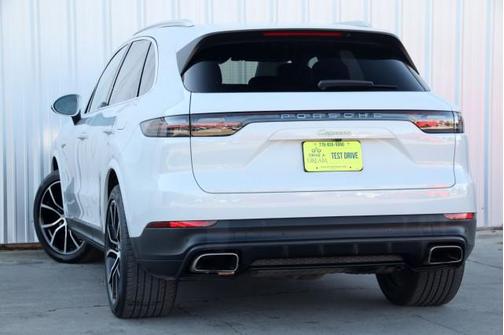 2022 Porsche Cayenne E-Hybrid S