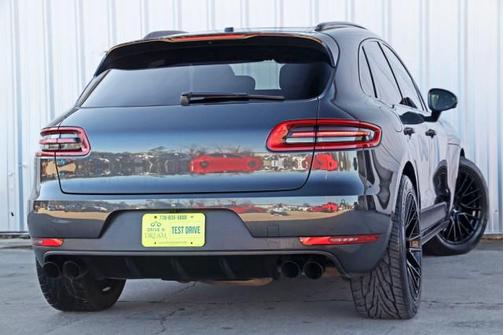 2017 Porsche Macan Base