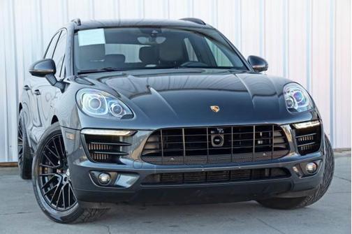 2017 Porsche Macan Base