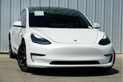 2022 Tesla Model 3 Standard Range