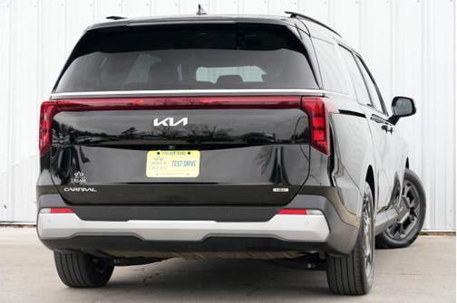 2025 Kia Carnival Hybrid EX