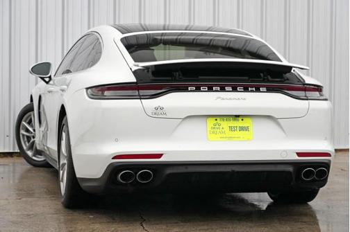 2021 Porsche Panamera w/ Premium Package