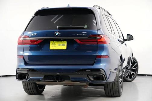 2022 BMW X7 xDrive40i
