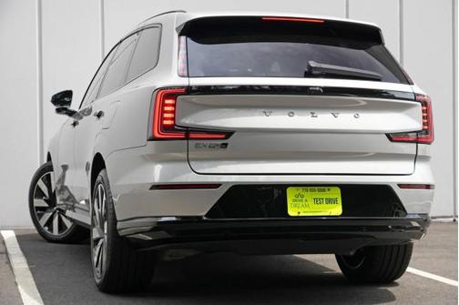 Silver Dawn Metallic 2025 Volvo EX90 Ultra, Twin Motor, Fully electric, 7 Seats