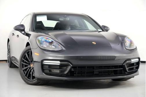2019 Porsche Panamera GTS