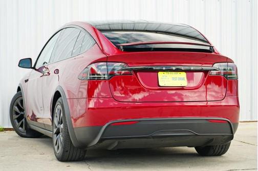 2023 Tesla Model X Standard Range