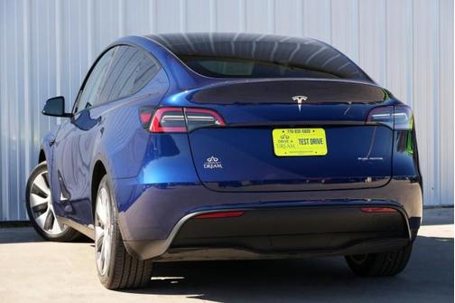 2022 Tesla Model Y Long Range Dual Motor All-Wheel Drive