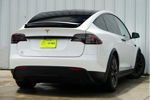 2022 Tesla Model X Dual Motor All-Wheel Drive