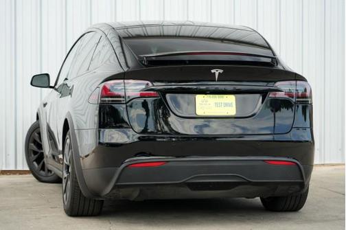 2023 Tesla Model X Standard Range