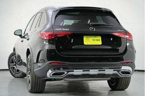 2023 Mercedes-Benz GLC 300 4MATIC