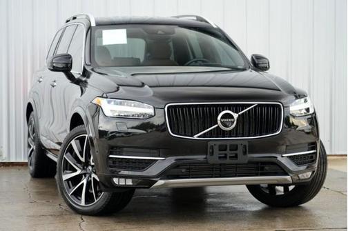 2019 Volvo XC90 T6 Momentum