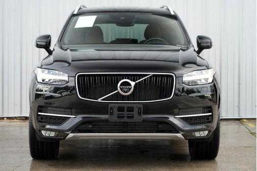 2019 Volvo XC90 T6 Momentum
