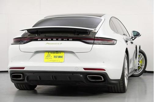 2023 Porsche Panamera 4
