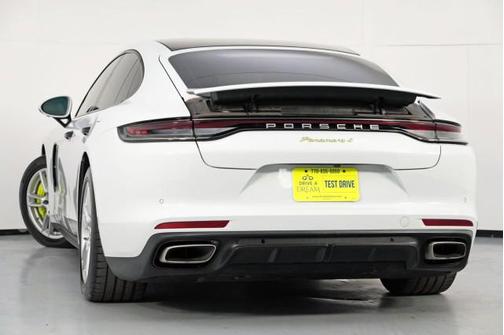 2023 Porsche Panamera 4