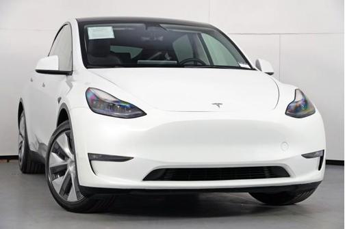 2023 Tesla Model Y Long Range Dual Motor All-Wheel Drive