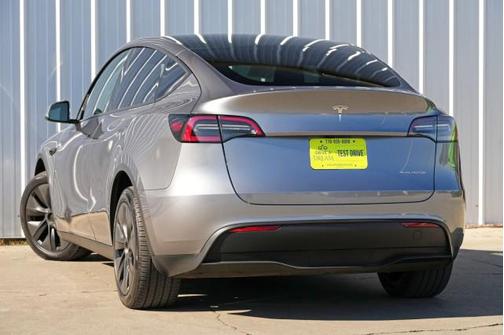 2025 Tesla Model Y Long Range Dual Motor All-Wheel Drive