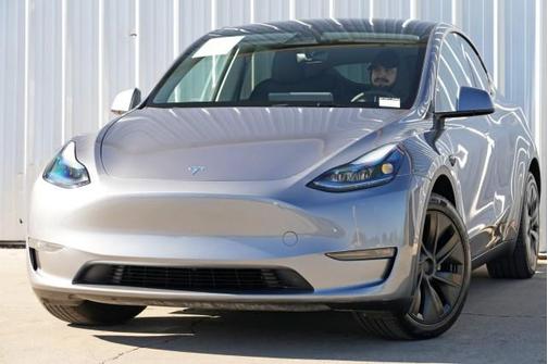 2025 Tesla Model Y Long Range Dual Motor All-Wheel Drive