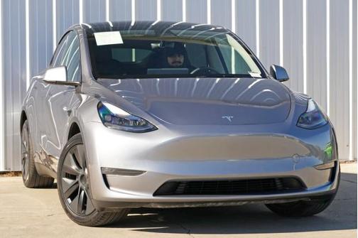 2025 Tesla Model Y Long Range Dual Motor All-Wheel Drive