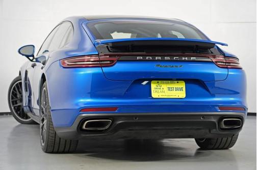 2019 Porsche Panamera 4 Executive