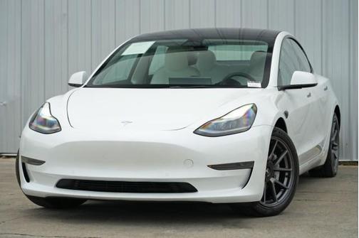 2022 Tesla Model 3 Standard Range