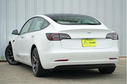 2022 Tesla Model 3 Standard Range
