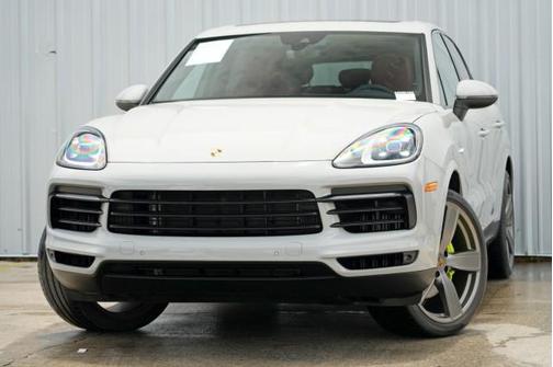 2022 Porsche Cayenne E-Hybrid S