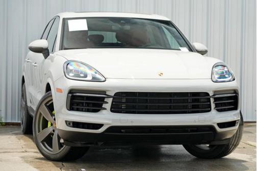 2022 Porsche Cayenne E-Hybrid S
