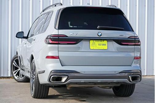 2023 BMW X7 xDrive40i