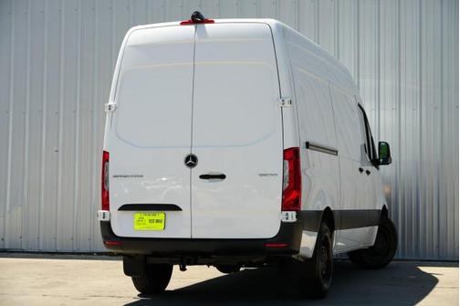 2023 Mercedes-Benz Sprinter 2500 Standard Roof