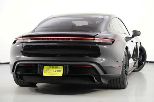 2020 Porsche Taycan Turbo