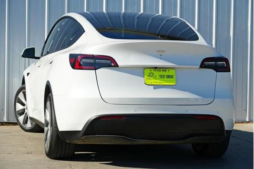 2021 Tesla Model Y Long Range Dual Motor All-Wheel Drive
