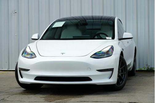 2022 Tesla Model 3 Standard Range